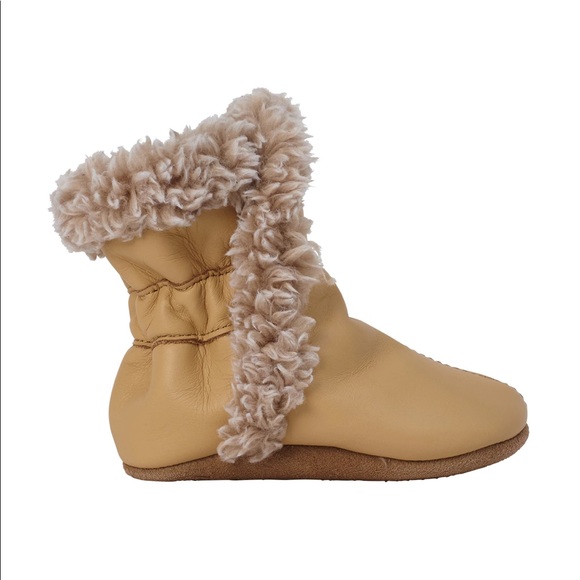 robeez classic boots